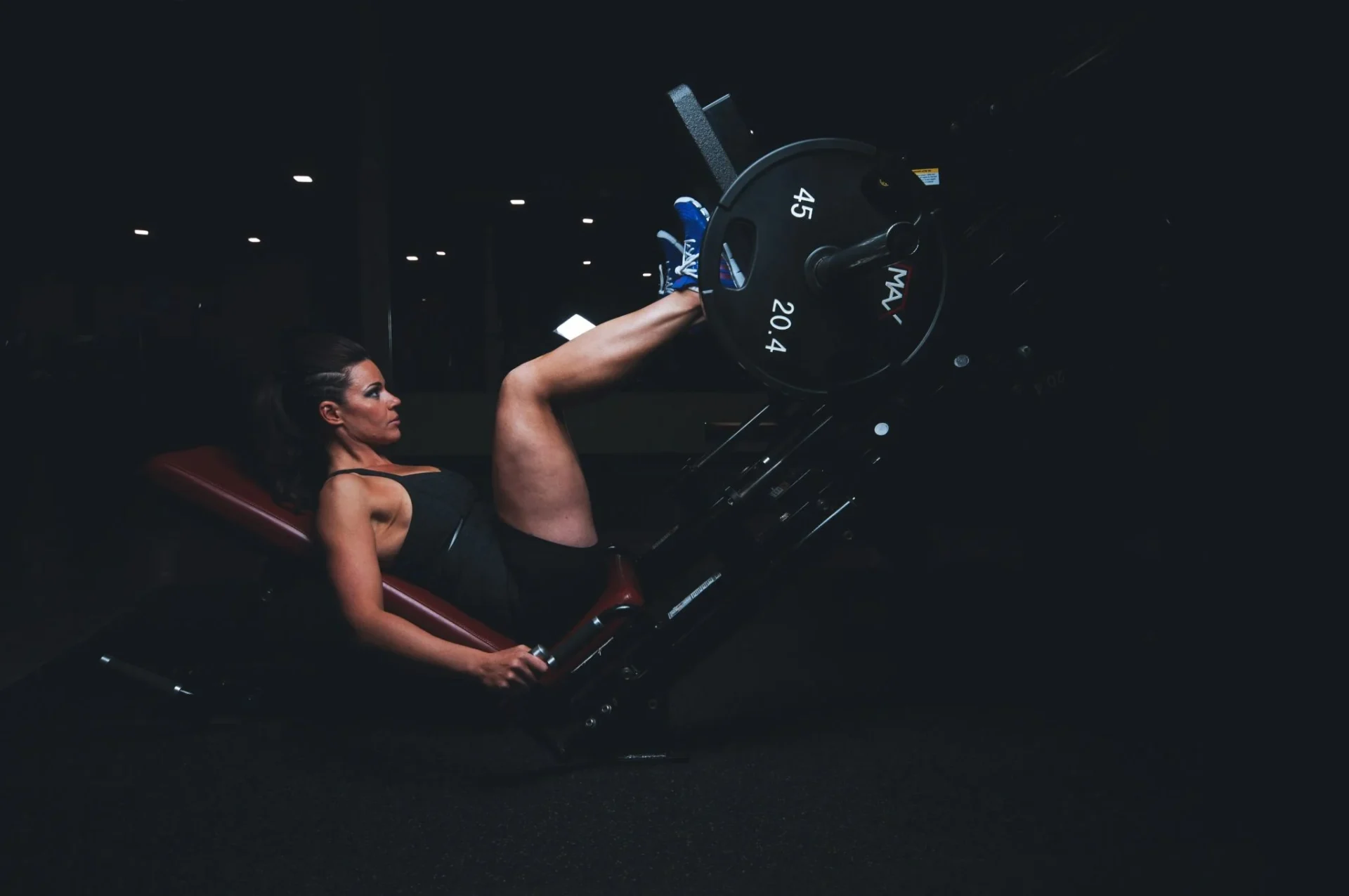 hanging-leg-raise-tecnica-core-portada hanging leg raise técnica