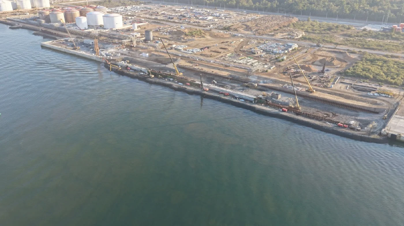 imagen moeve muelle sur en Huelva