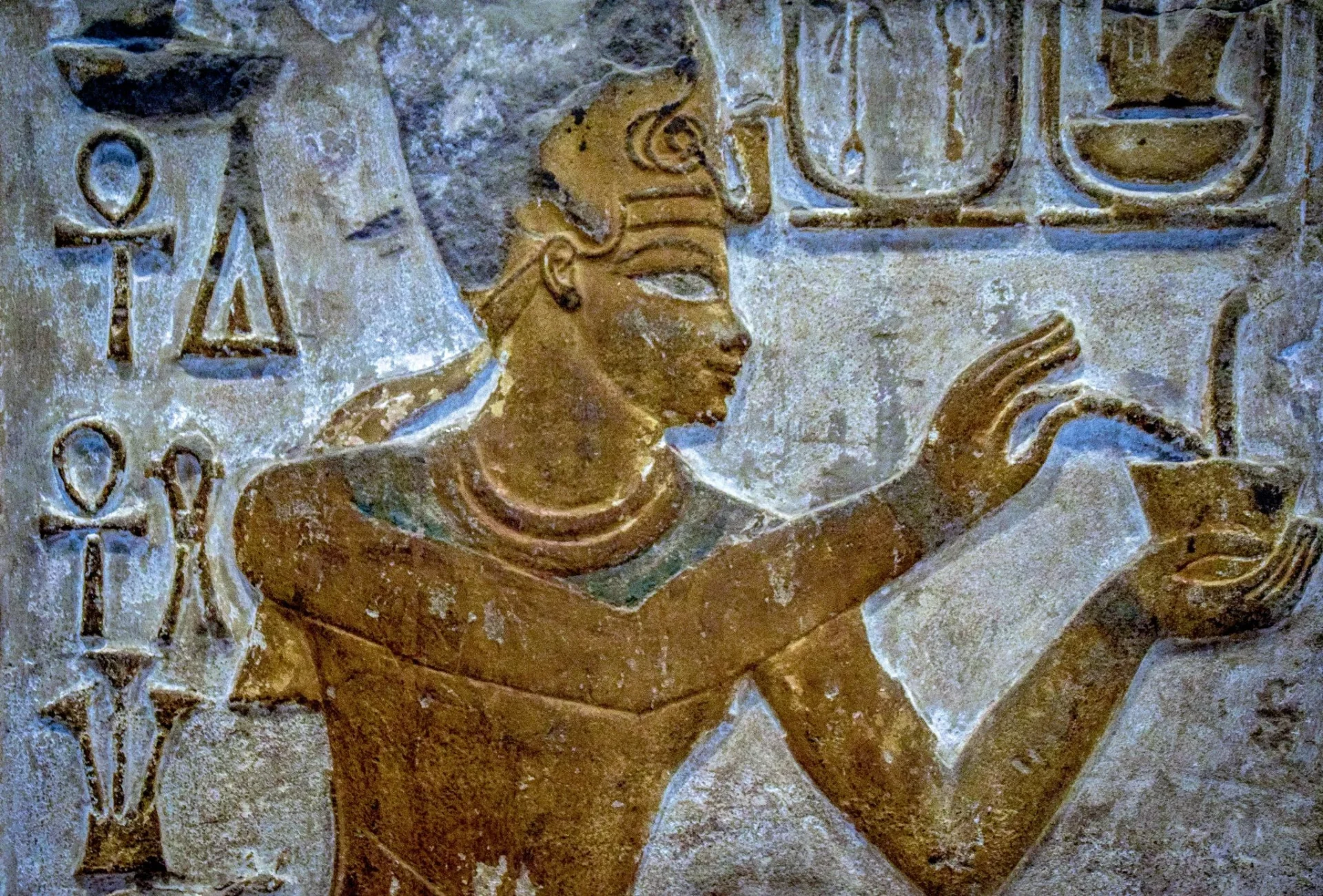 lenguas-oro-egipto-tumbas-selladas-portada lenguas de oro Egipto