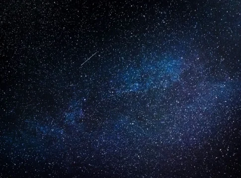 limite-100000-satelites-cielo-nocturno-portada límite satélites cielo nocturno