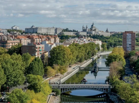 Running en Madrid Río: guía de las mejores rutas y consejos para mejorar tu resistencia Running en Madrid Río: guía de las mejores rutas y consejos para mejorar tu resistencia