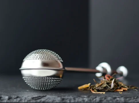 microplasticos-bolsitas-te-infusor-metal-portada microplásticos bolsitas té