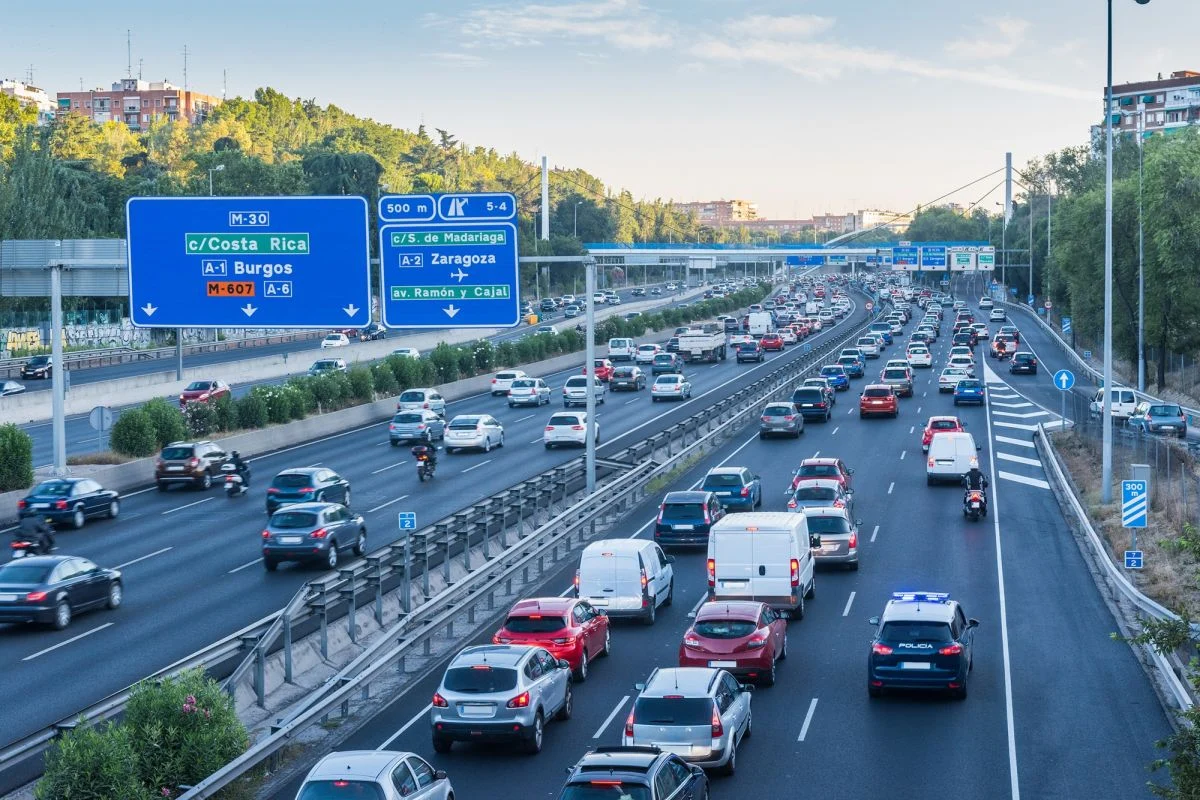 TÜV SÜD recuerda que a partir del 7 de julio todos los vehículos nuevos deberán incorporar sistemas avanzados de advertencia de distracción del conductor