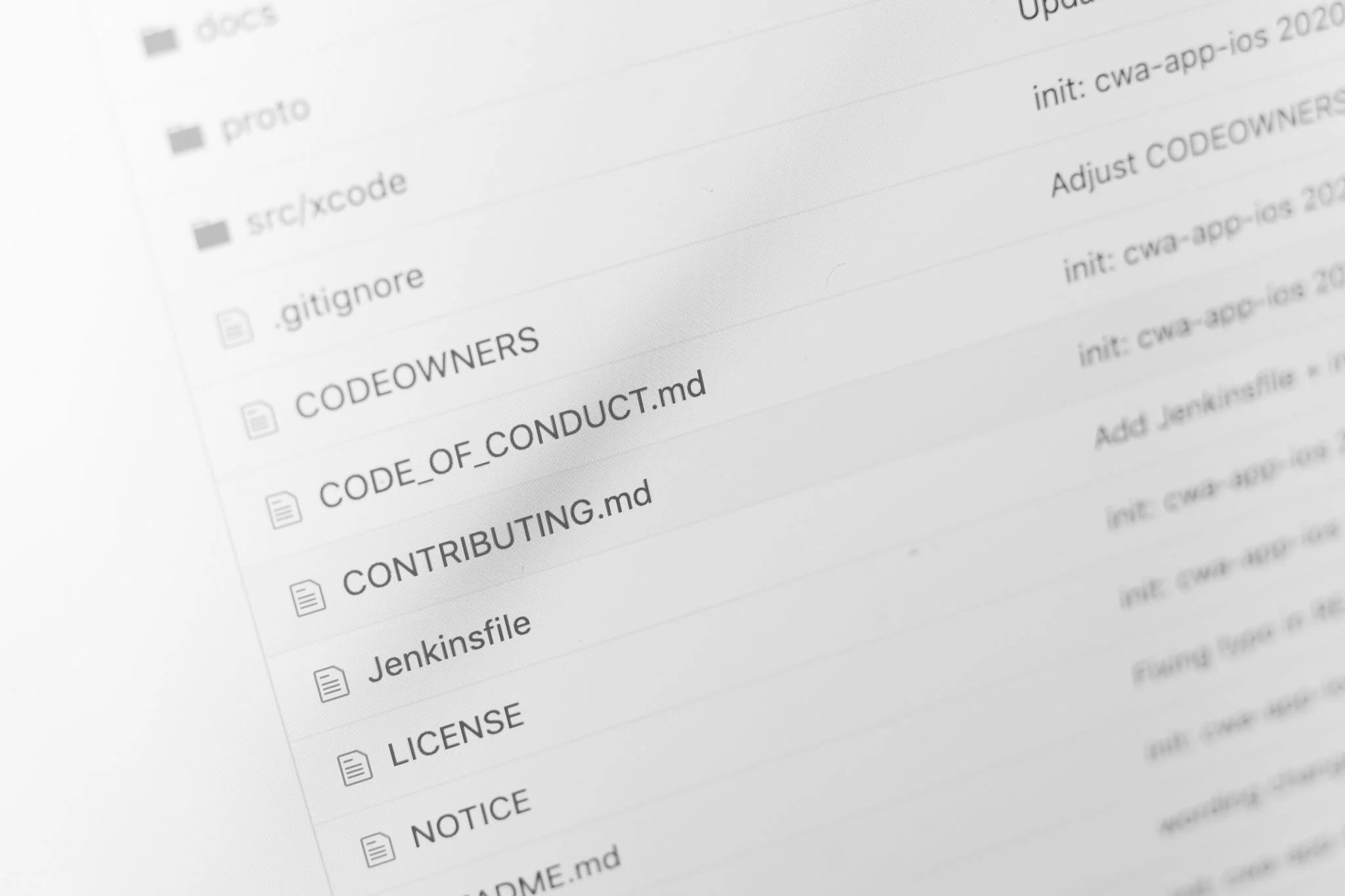 Software certificado Hacienda falso: lo que las pymes deben exigir a su proveedor 1 Merca2 VeriFactu pymes