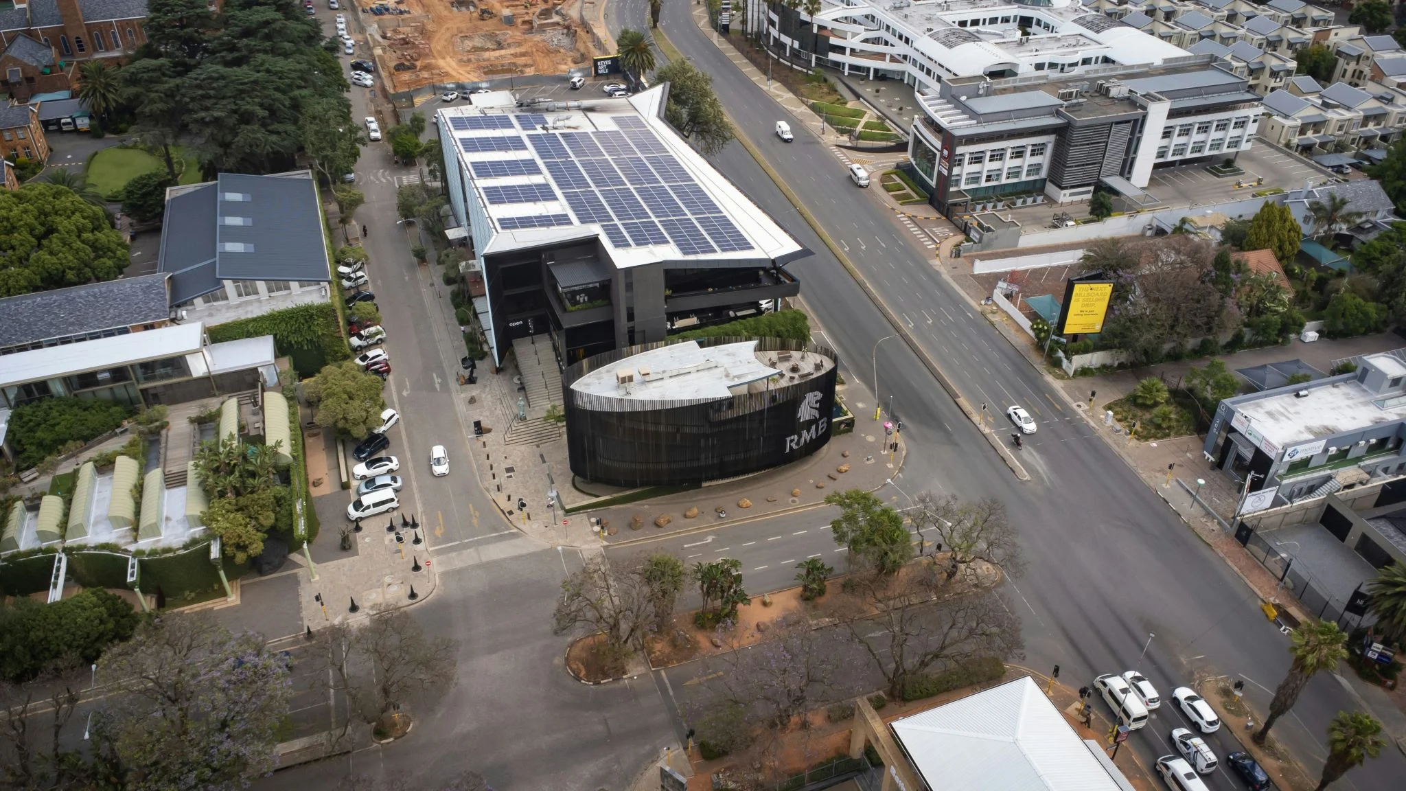 Sudáfrica otorga licencias a cuatro proyectos solares por más de 1 GW 1 Merca2 licencias renovables