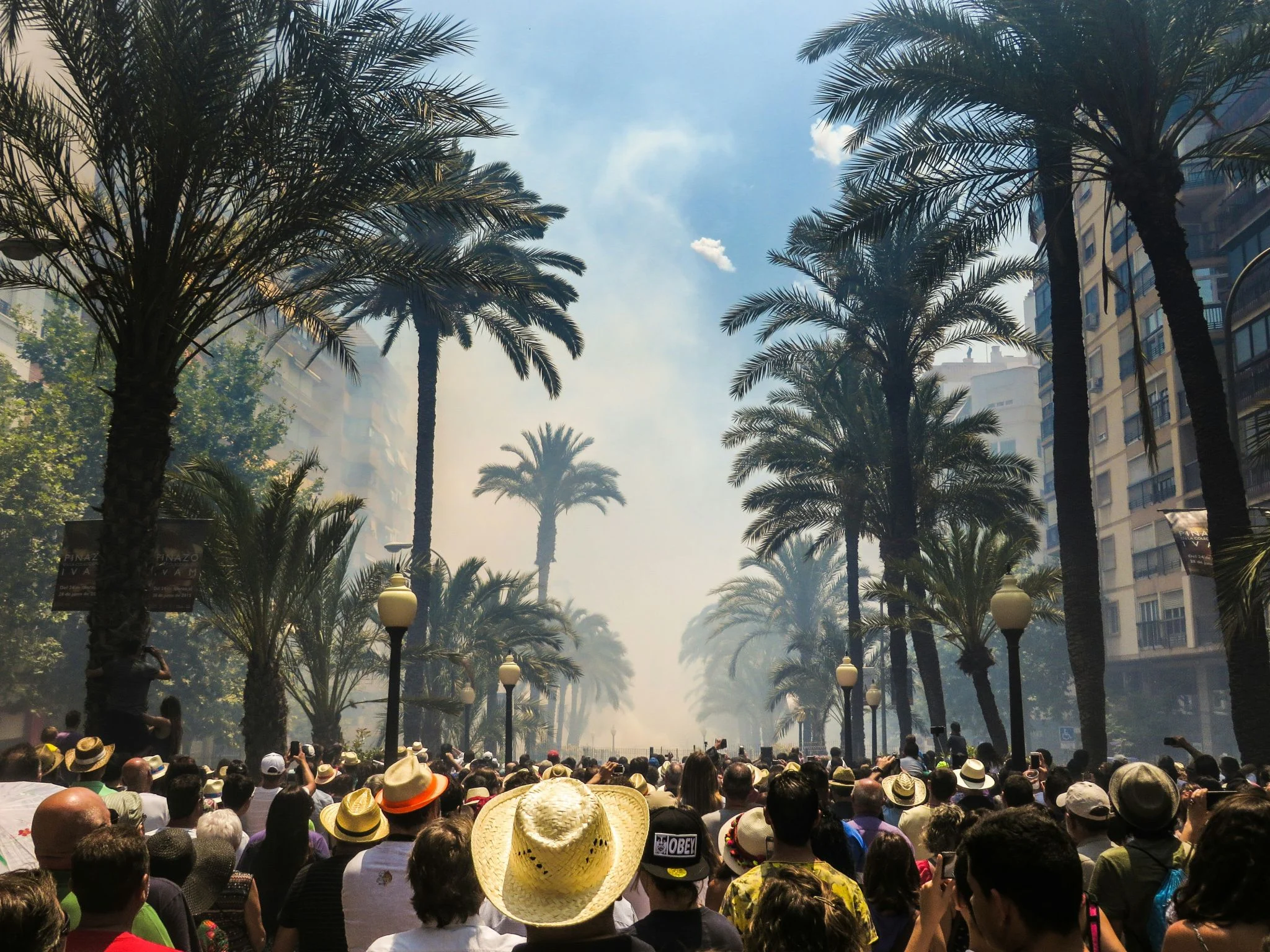 AEMET alerta: la tercera ola de calor del verano eleva España a 45°C a partir del martes 1 Merca2 AEMET alerta