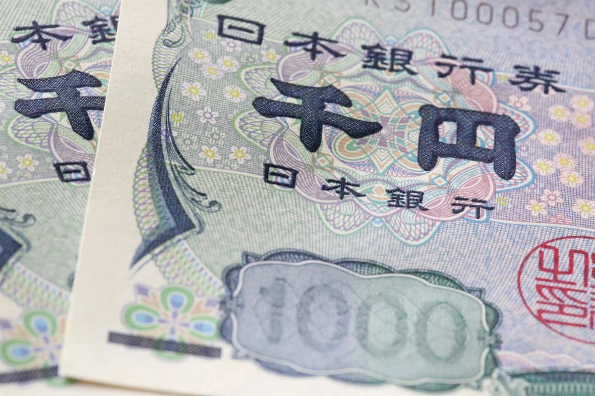 yen Caída impactante del Yen respecto al dólar.
