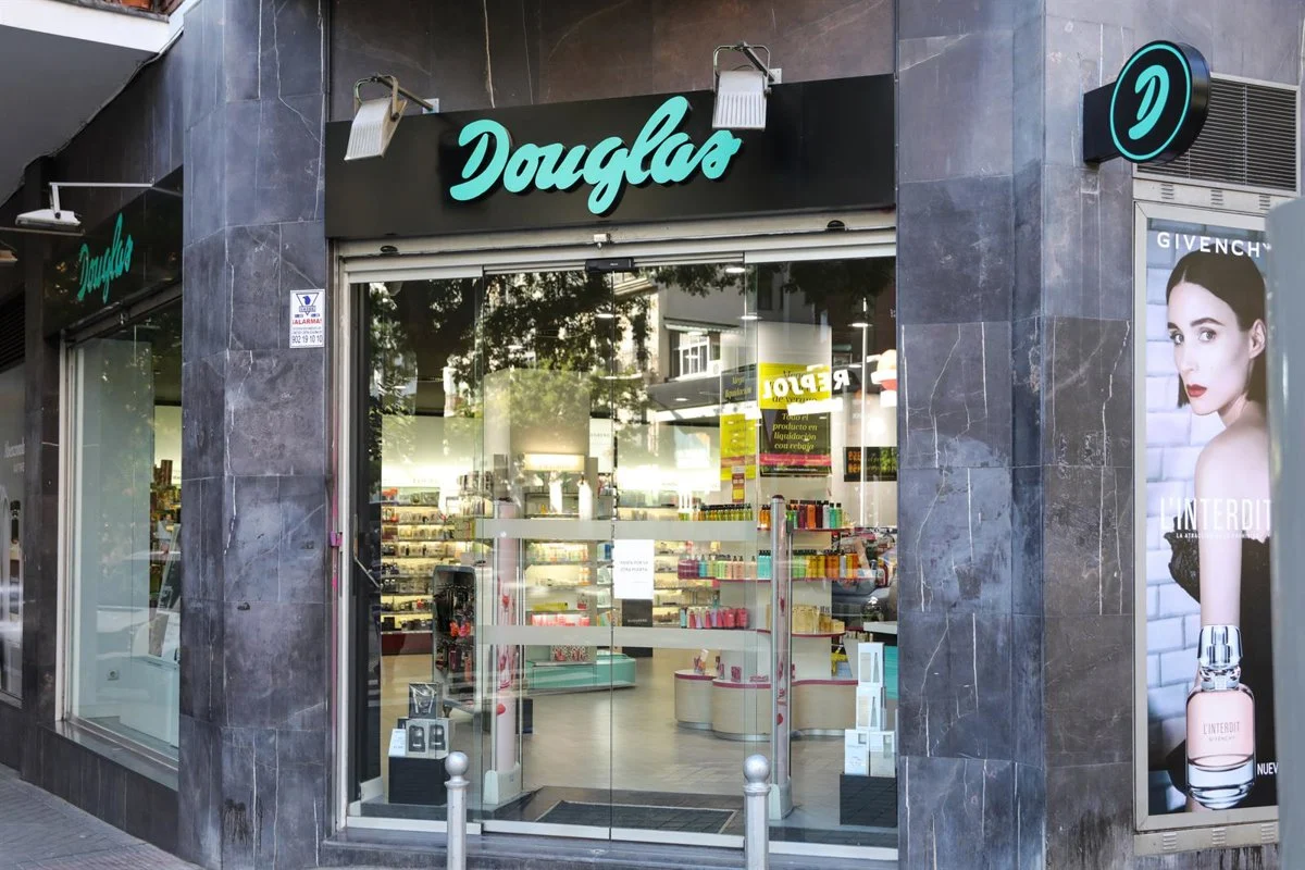Tienda Douglas