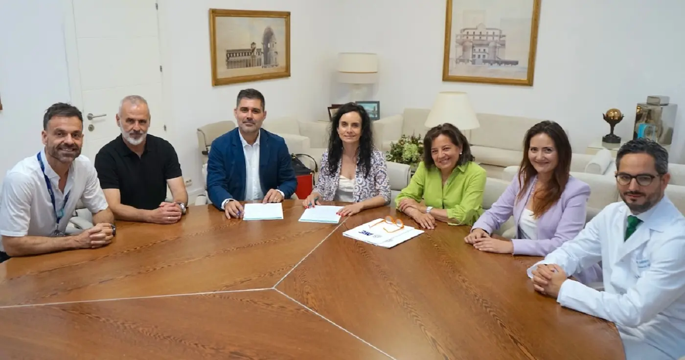 El Hospital Ruber Internacional y la Asociación de Futbolistas Españoles (AFE) firman un acuerdo para acercar la medicina reproductiva a los futbolistas y sus familias. Quironsalud El Hospital Ruber Internacional y la Asociación de Futbolistas Españoles (AFE) firman un acuerdo para acercar la medicina reproductiva a los futbolistas y sus familias. Quironsalud