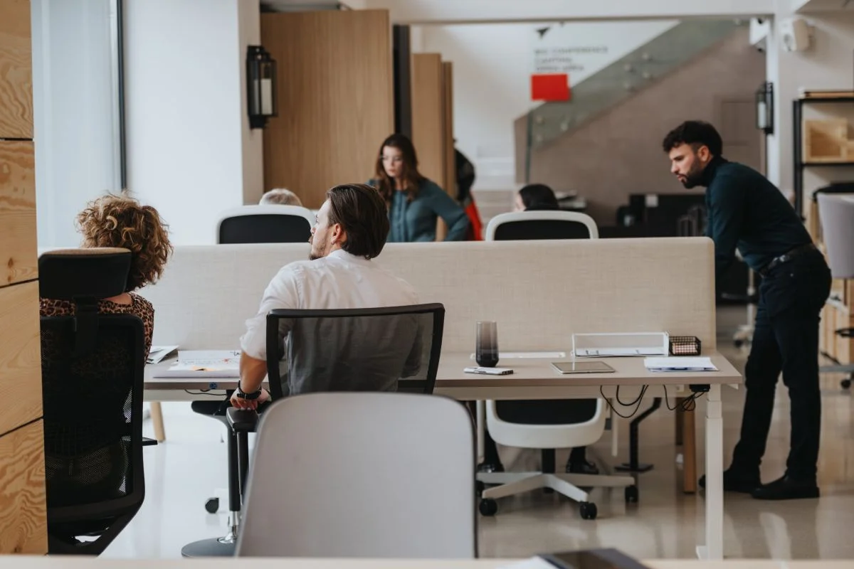 El 23,4% de los asalariados con bajo nivel formativo accede al empleo con un contrato temporal