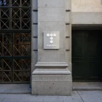 Fachada Telefónica en Gran Via. Fuente Agencias