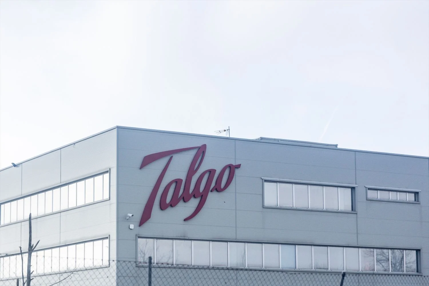 Fachada de la sede de Talgo. Fuente: Agencias