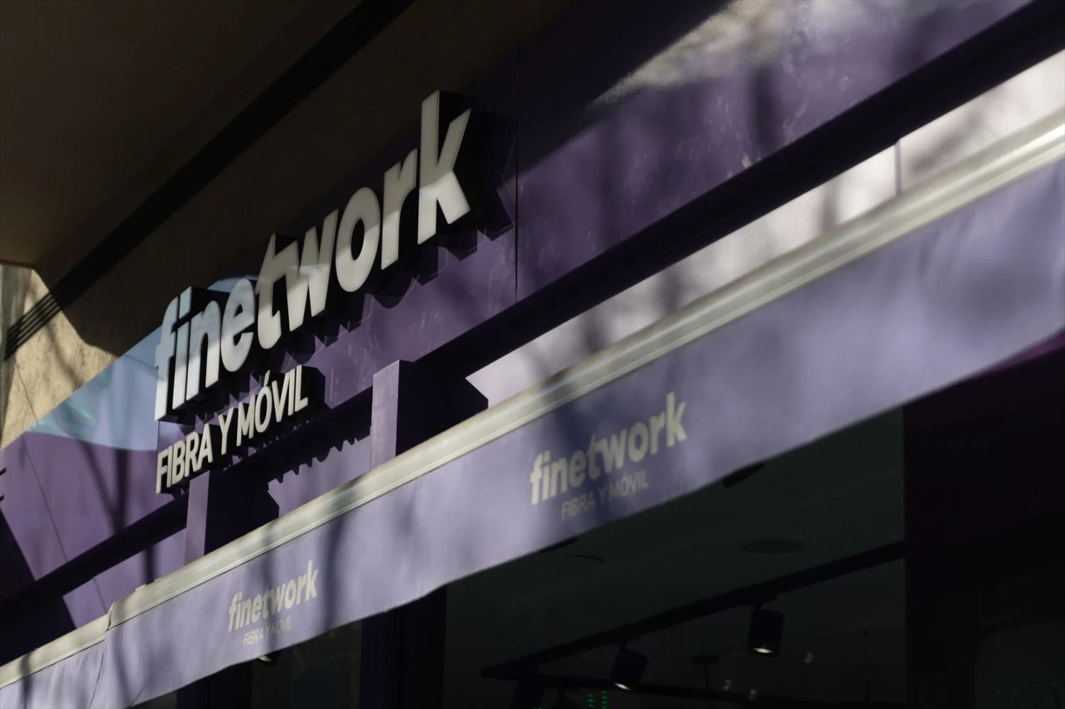 Fachada de una tienda de Finetwork. Fuente: Agencias