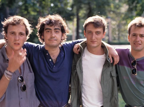 Movistar Plus+ estrena en exclusiva 'Los mejores años de nuestra vida', el documental definitivo sobre Hombres G y más de cuatro décadas de rock español Movistar Plus+ estrena en exclusiva 'Los mejores años de nuestra vida', el documental definitivo sobre Hombres G y más de cuatro décadas de rock español