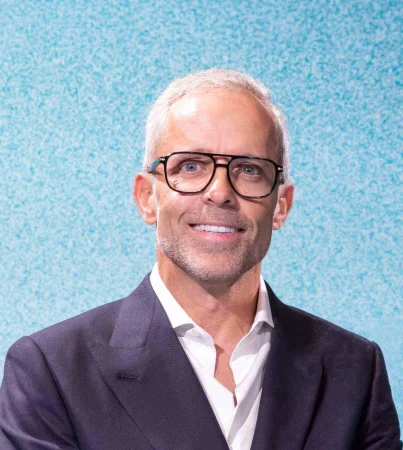 Visalia dispara sus ingresos hasta los 360 millones e incrementa su rentabilidad superando los 35 millones de beneficio operativo 1 Merca2 Pablo Abejas CEO de Visalia 2026 Merca2