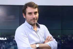 Rafa Latorre: «No estaba en mis planes dirigir 'Más de uno', pero es una oportunidad única» 1 Merca2 Rafa Latorre