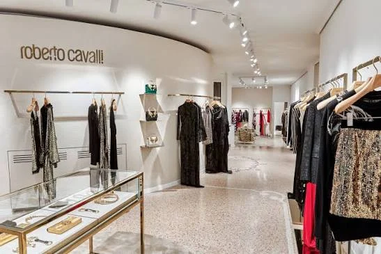 Vintage Roberto Cavalli: el mercado del lujo de archivo bate récords en París