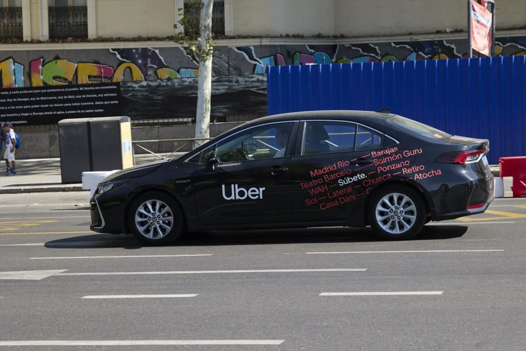 Vehículo de Uber en Atocha. Fuente: Agencias Vehículo de Uber en Atocha. Fuente: Agencias