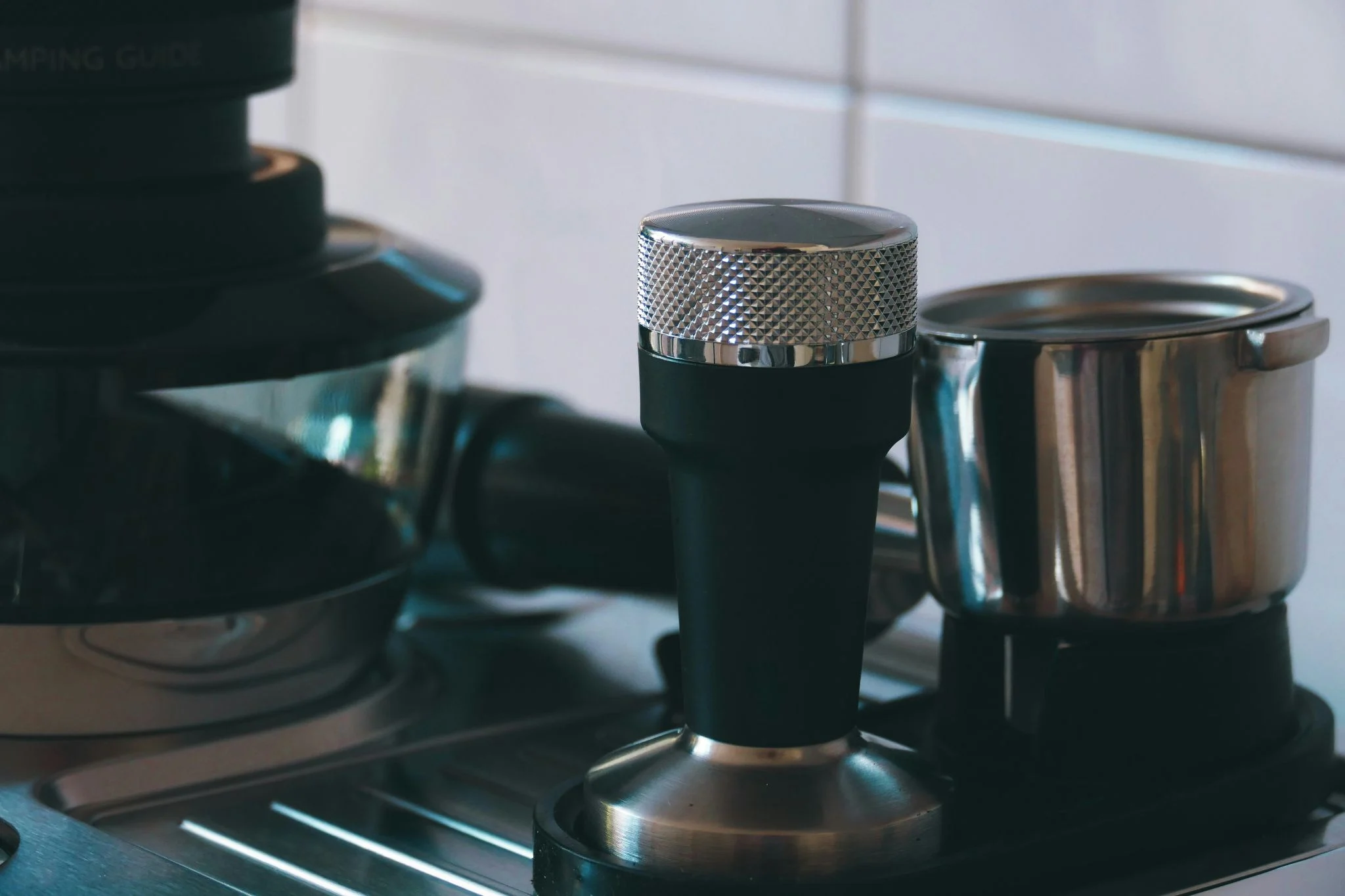 La cafetera de Lidl por menos de 50 euros: qué prestaciones sacrifica frente a una espresso de marca 1 Merca2 cafetera barata Lidl