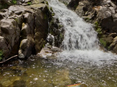 La ruta de cascadas a 90 minutos de Madrid que parece Costa Rica y puedes recorrer gratis este fin de semana La ruta de cascadas a 90 minutos de Madrid que parece Costa Rica y puedes recorrer gratis este fin de semana