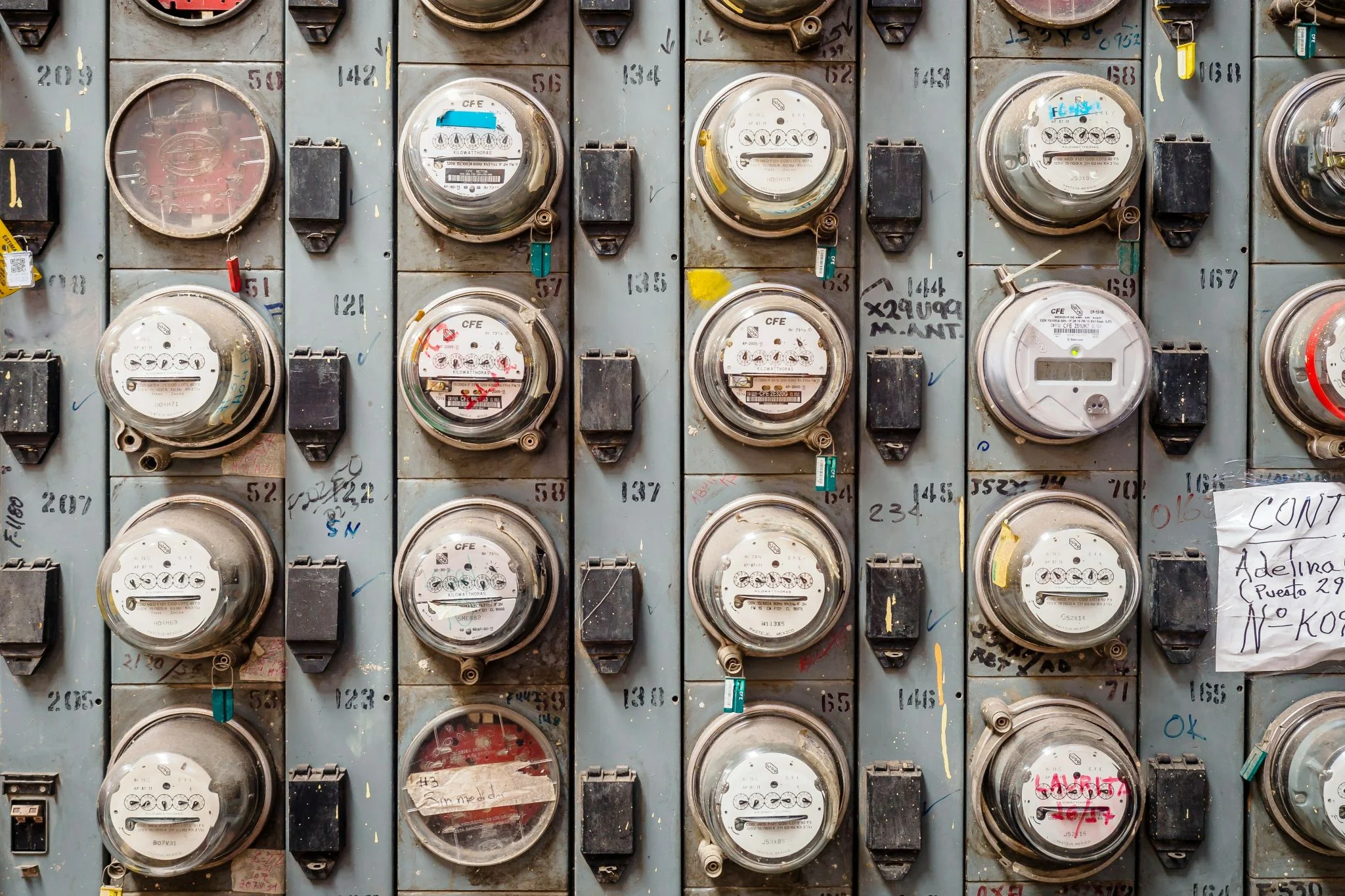 La CNMC fija el coste apagón eléctrico en 38,7 millones de euros y lo reparte en tu factura 1 Merca2 CNMC apagón 2025