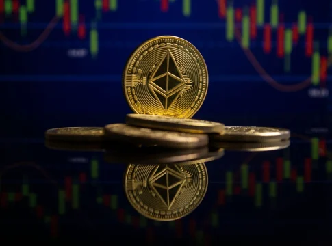 etf-ethereum-mejor-mes-fed-pausa-portada ETF de Ethereum