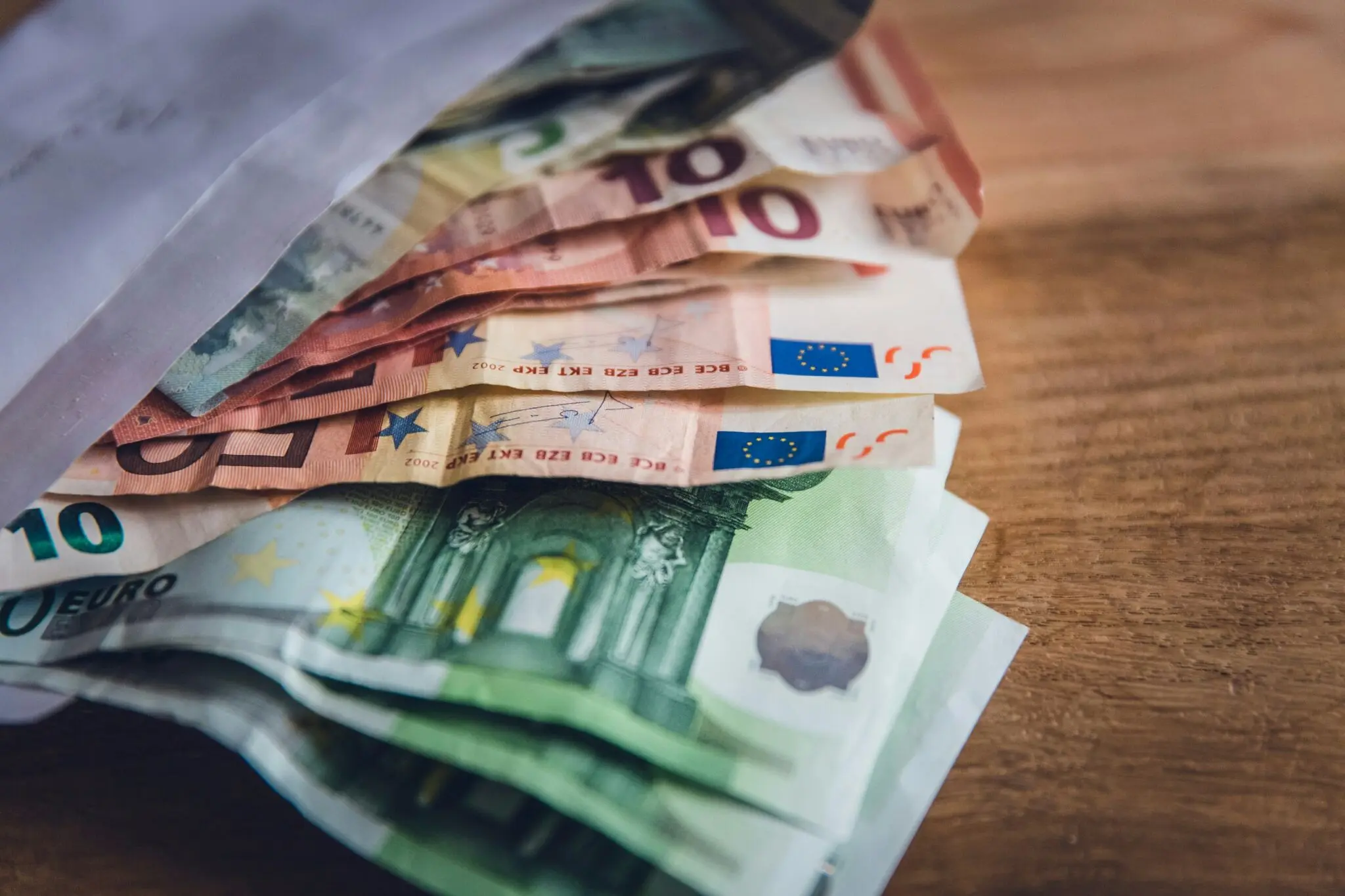 El Euríbor agosto 2026: cierra en el 2,95% y encarece tu hipoteca variable hasta 1.300 euros al año 1 Merca2 euríbor 2,95%