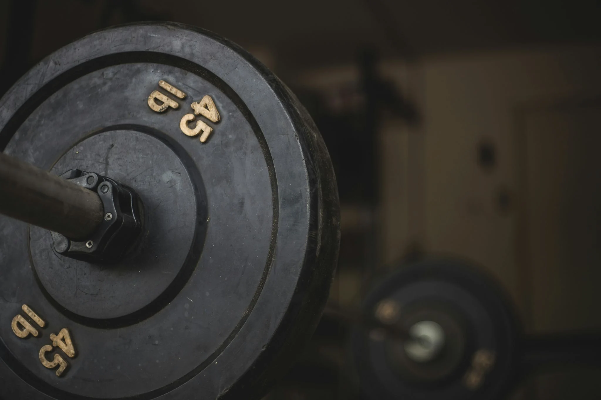 Por qué los 7 hábitos de Dorian Yates le mantienen fuerte a los 64 1 Merca2 fuerza a los 60