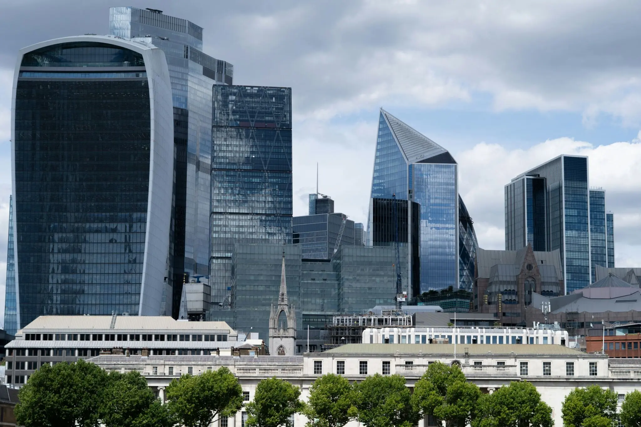 La Bolsa descuenta el final del megaproyecto de redes de Iberdrola en Reino Unido, clave para su valoración 1 Merca2 megaplán redes británico