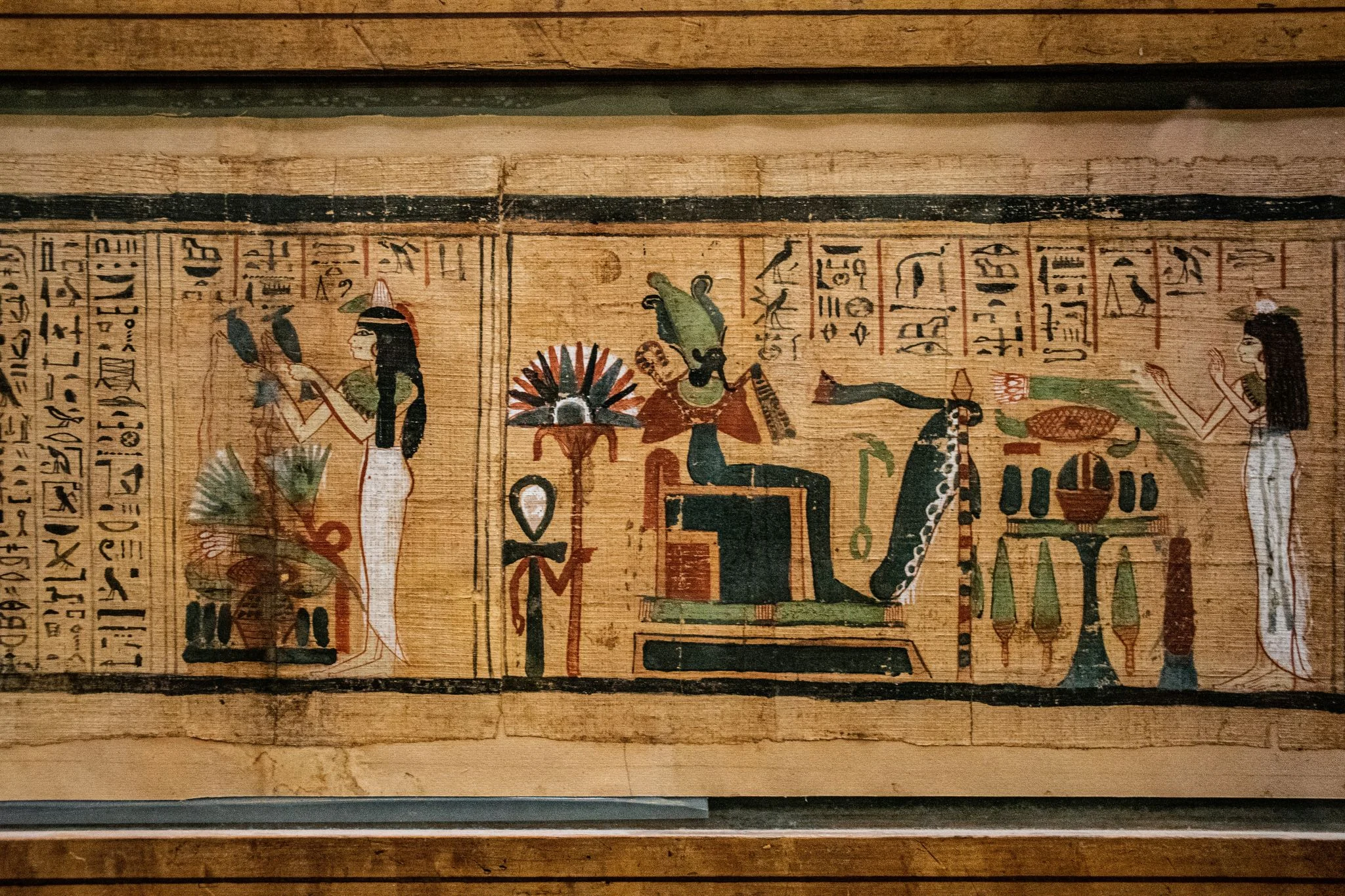 Egipto: Hallan el primer texto literario en un ritual funerario de hace 1.600 años 1 Merca2 papiro homero momia