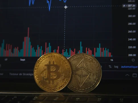 intervencion-yen-criptomonedas-solana-portada intervención yen criptomonedas