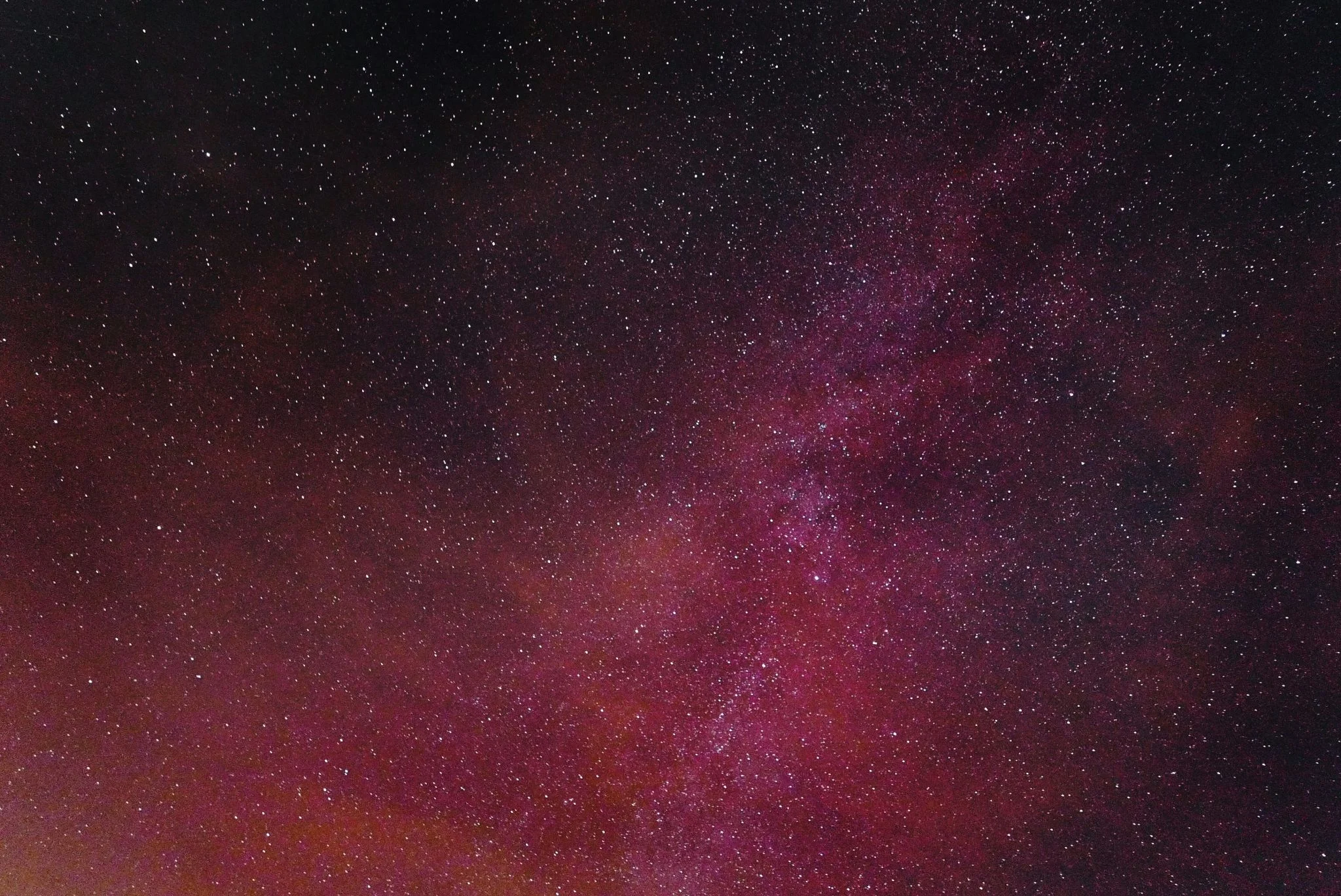 El James Webb halla un nuevo tipo de 'estrella de agujero negro' que explica los puntos rojos del universo primitivo 1 Merca2 James Webb puntos rojos
