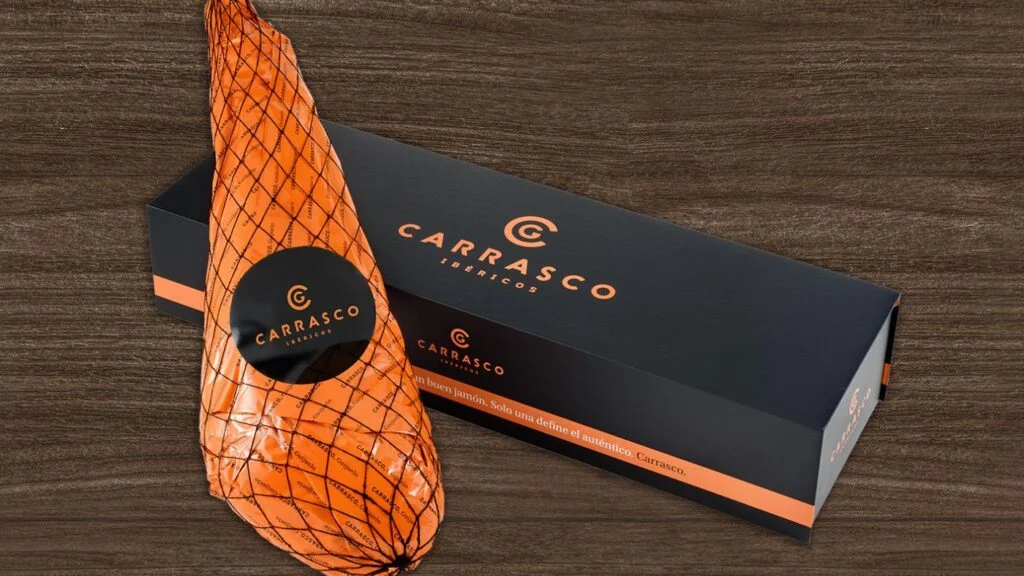 Jamones Carrasco: 130 años haciendo jamón de Guijuelo y cobrando unos €130 el kilo en virutas a turistas sin decirles el precio