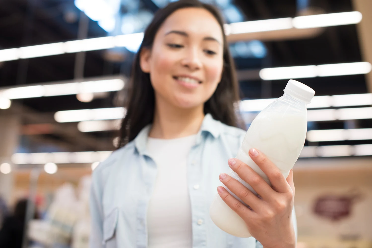 La mejor leche de supermercado no es la más vendida: cómo elegirla por etiquetado y precio