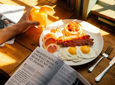 mejor-hora-para-desayunar-ritmo-circadia-portada mejor hora para desayunar