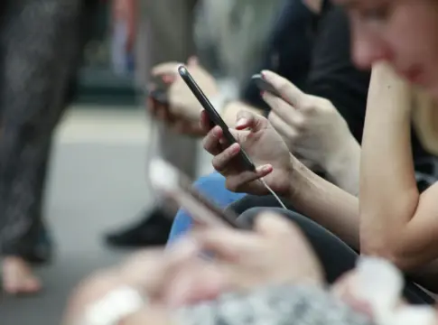 meta-paga-18000-millones-demandas-adoles-portada Meta demanda adolescentes