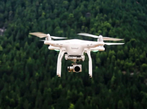 uber-eats-zipline-reparto-drones-2029-portada reparto con drones