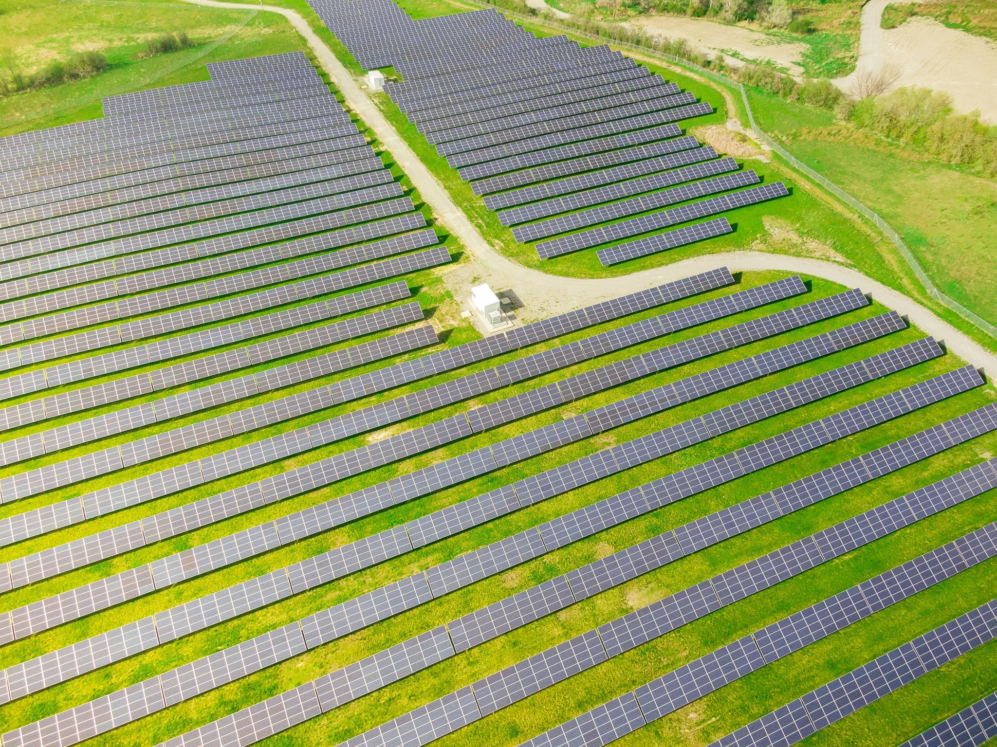 Vikram Solar inaugura su fábrica de paneles solares en India de 6 GW y eleva capacidad a 15,5 GW/año 1 Merca2 Vikram Solar