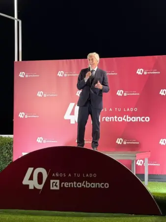 Renta 4 Banco cumple 40 años con la mirada puesta en la próxima revolución de la inversión 1 Merca2 Juan Carlos Ureta, presidente de Renta 4 Banco, durante el acto por el 40 aniversario