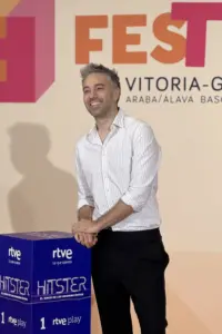 Dani Martínez y la nueva ficción de RTVE protagonizan la tercera jornada del FesTVal de Vitoria-Gasteiz 1 Merca2 EuropaPress 7759958 dani martinez presenta hitster juego grandes exitos festval 09 septiembre Merca2