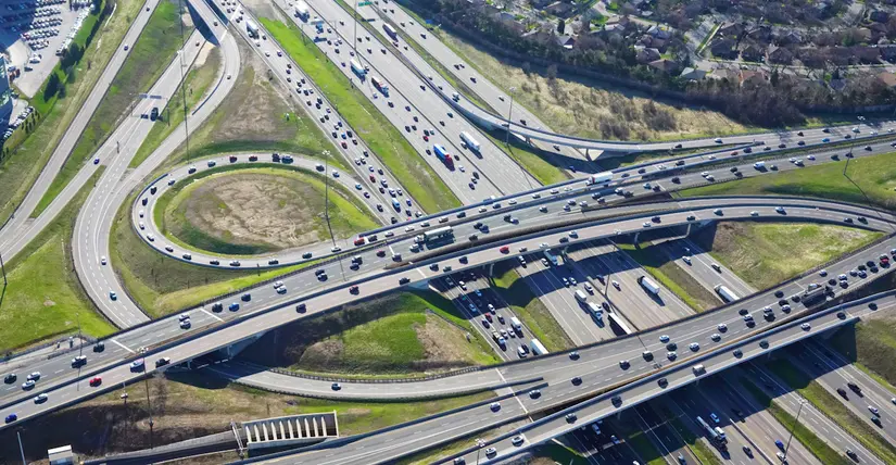 Ferrovial tiene un problema en EE.UU.: ganar otra autopista podría hacer caer sus acciones 1 Merca2 Autopista ETR407 de Ferrovial