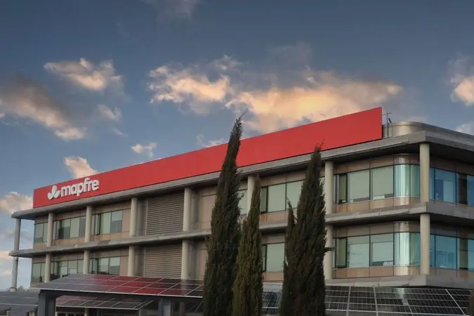 Mapfre es una inversión atractiva, pero no a estos precios, según Renta 4 1 Merca2 Edificio de oficinas de Mapfre.