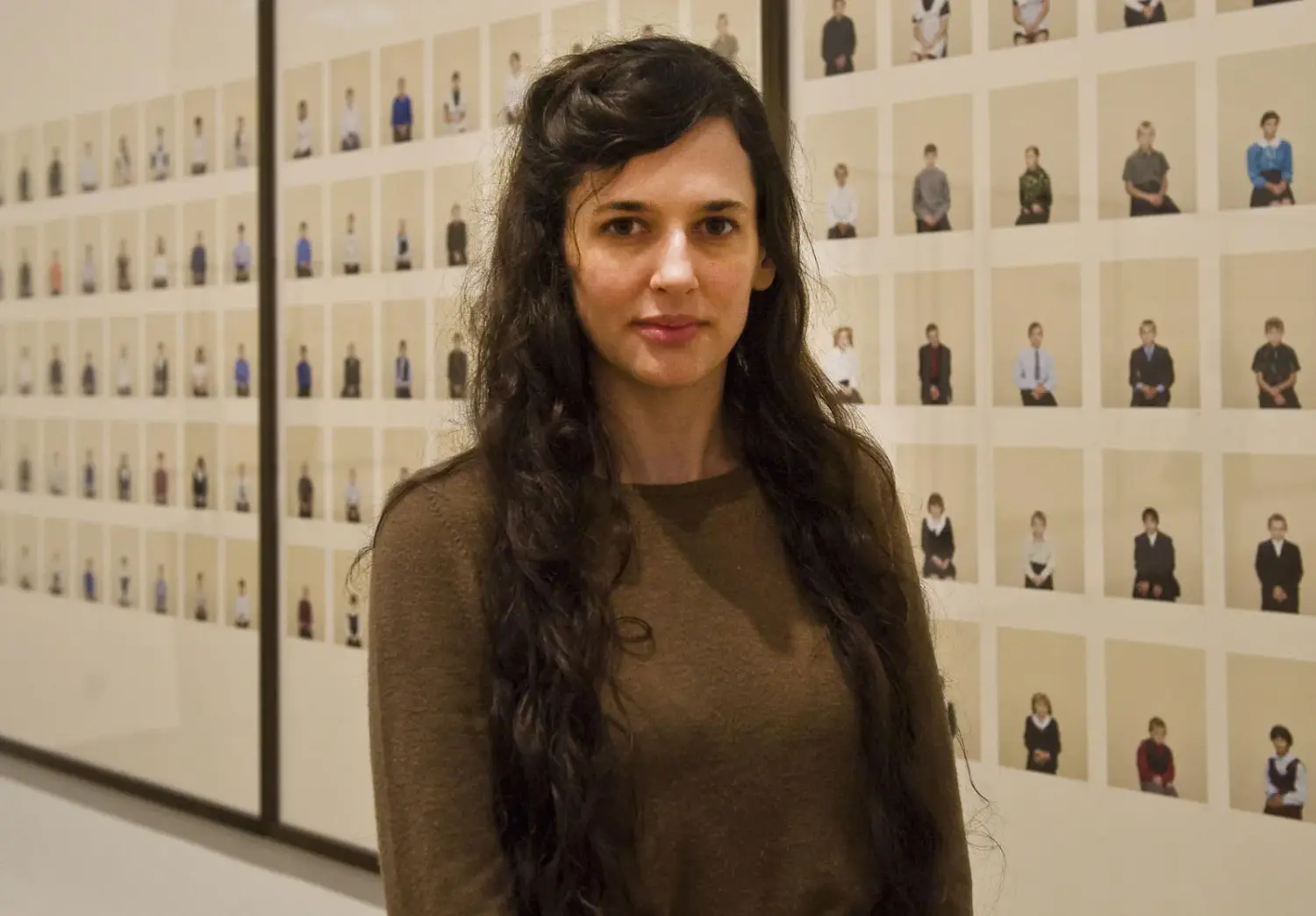Taryn Simon en el Guggenheim: por qué la retrospectiva dispara el precio de su obra en subasta