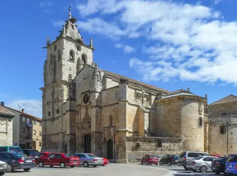 El pueblo a menos de una hora de Madrid que todos ignoran por su vecino más famoso (y por eso merece la pena este fin de semana) El pueblo a menos de una hora de Madrid que todos ignoran por su vecino más famoso (y por eso merece la pena este fin de semana)