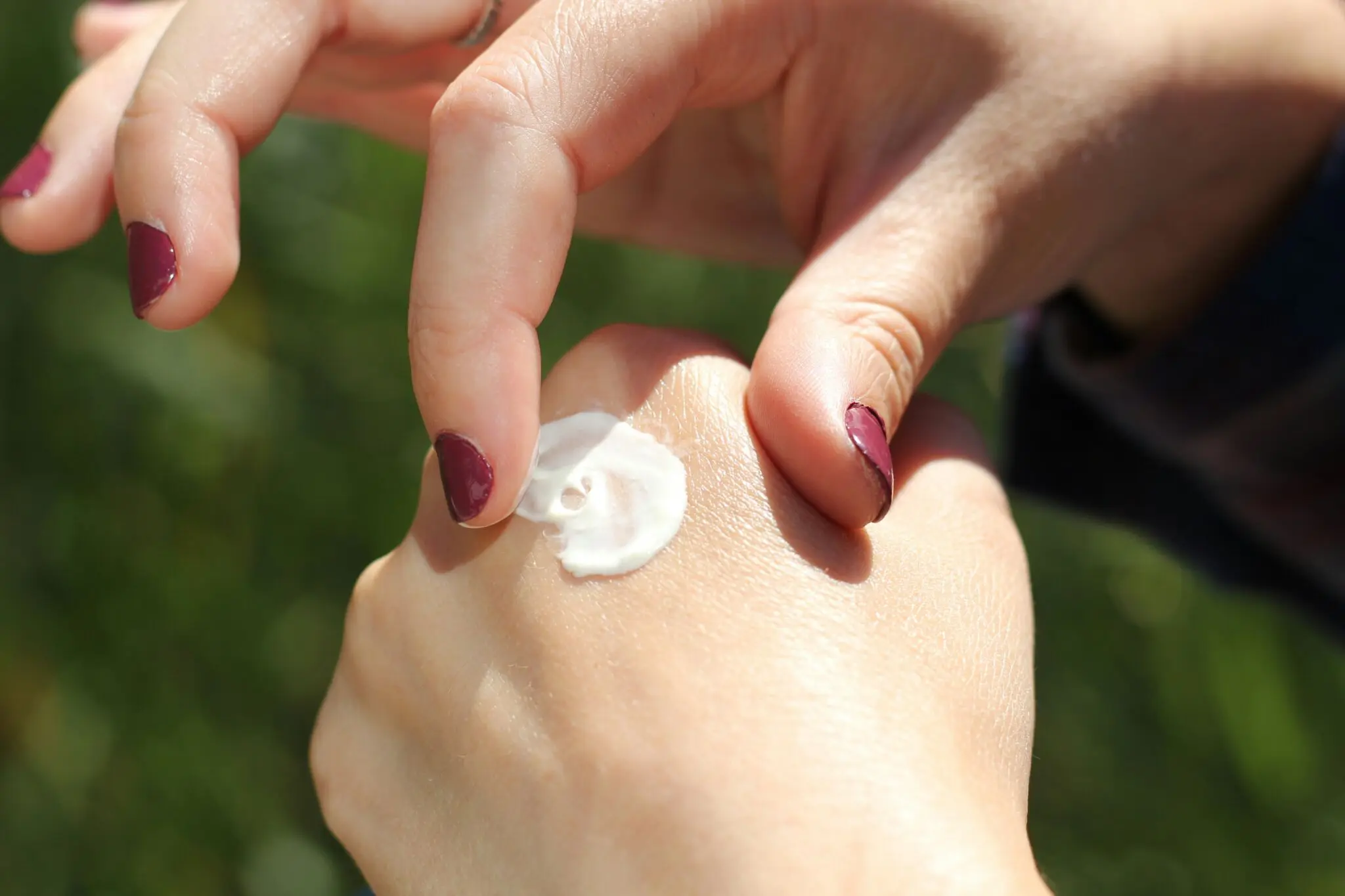 Activos para piel y colágeno: vitamina C por la mañana y retinol por la noche para optimizar la reparación nocturna 1 Merca2 rutina vitamina C y retinol