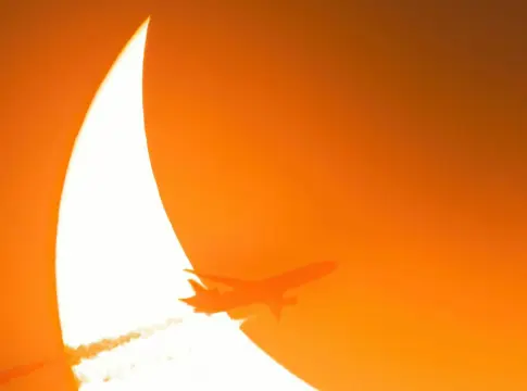 avion-nasa-eclipse-sombra-portada avión NASA eclipse sombra