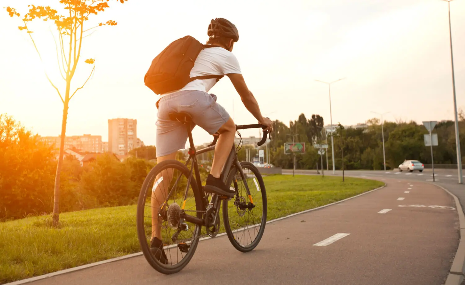 Qué hacer si te llega la nueva multa de la DGT por adelantamiento a ciclistas y en qué casos se puede recurrir Qué hacer si te llega la nueva multa de la DGT por adelantamiento a ciclistas y en qué casos se puede recurrir