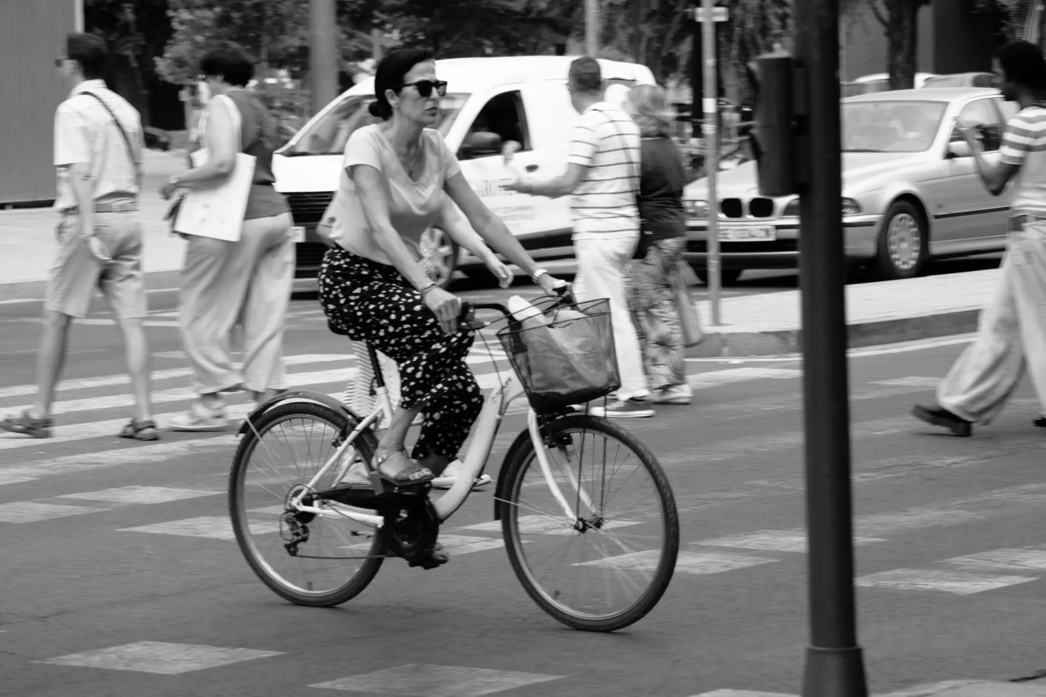 ciclistas centro carril