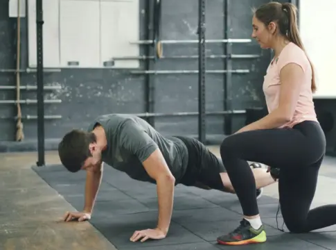 flexiones-con-carga-tren-superior-portada flexiones con carga