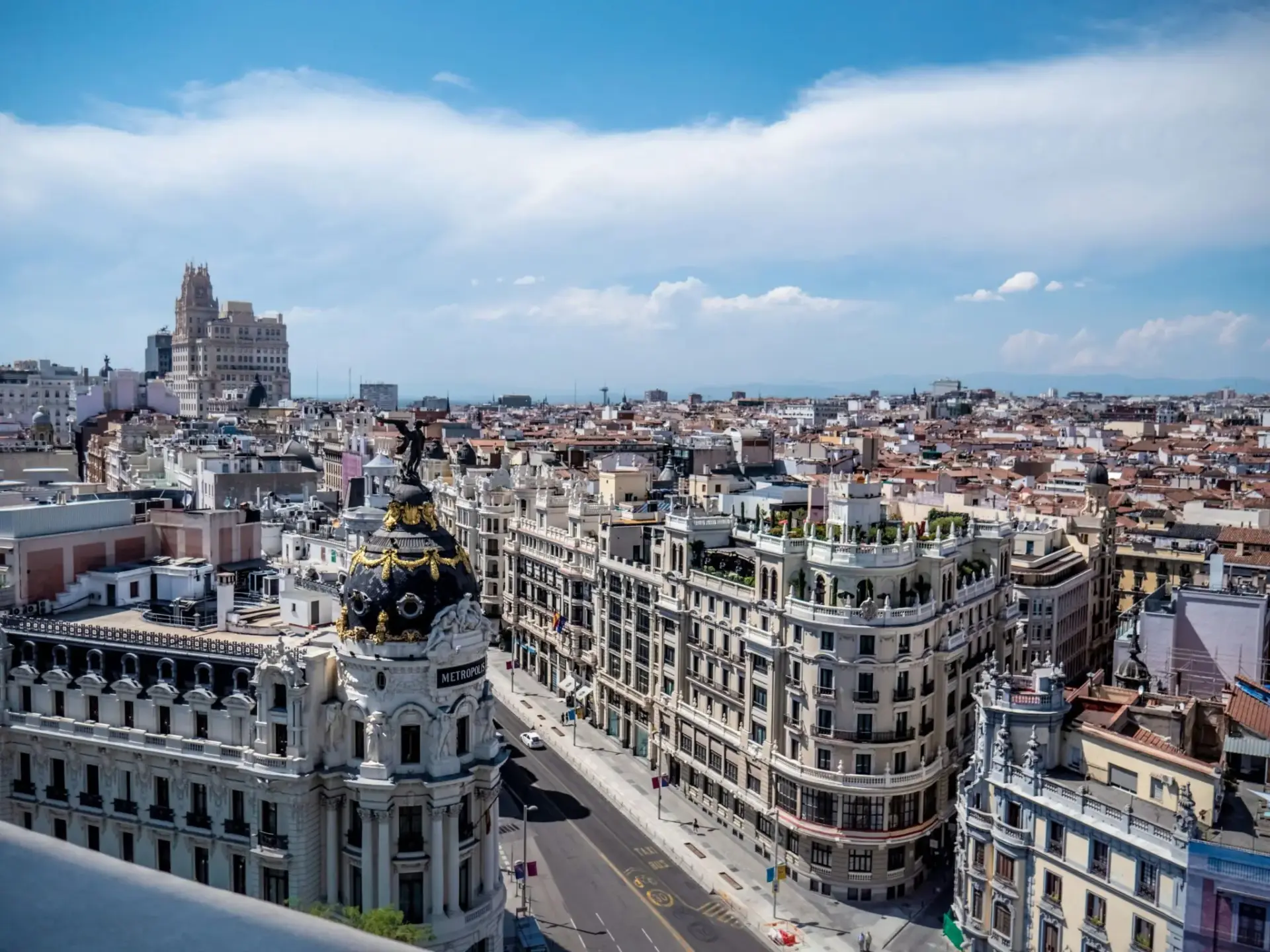 hilton-hotel-madrid-outset-collection-portada hotel Madrid Hilton